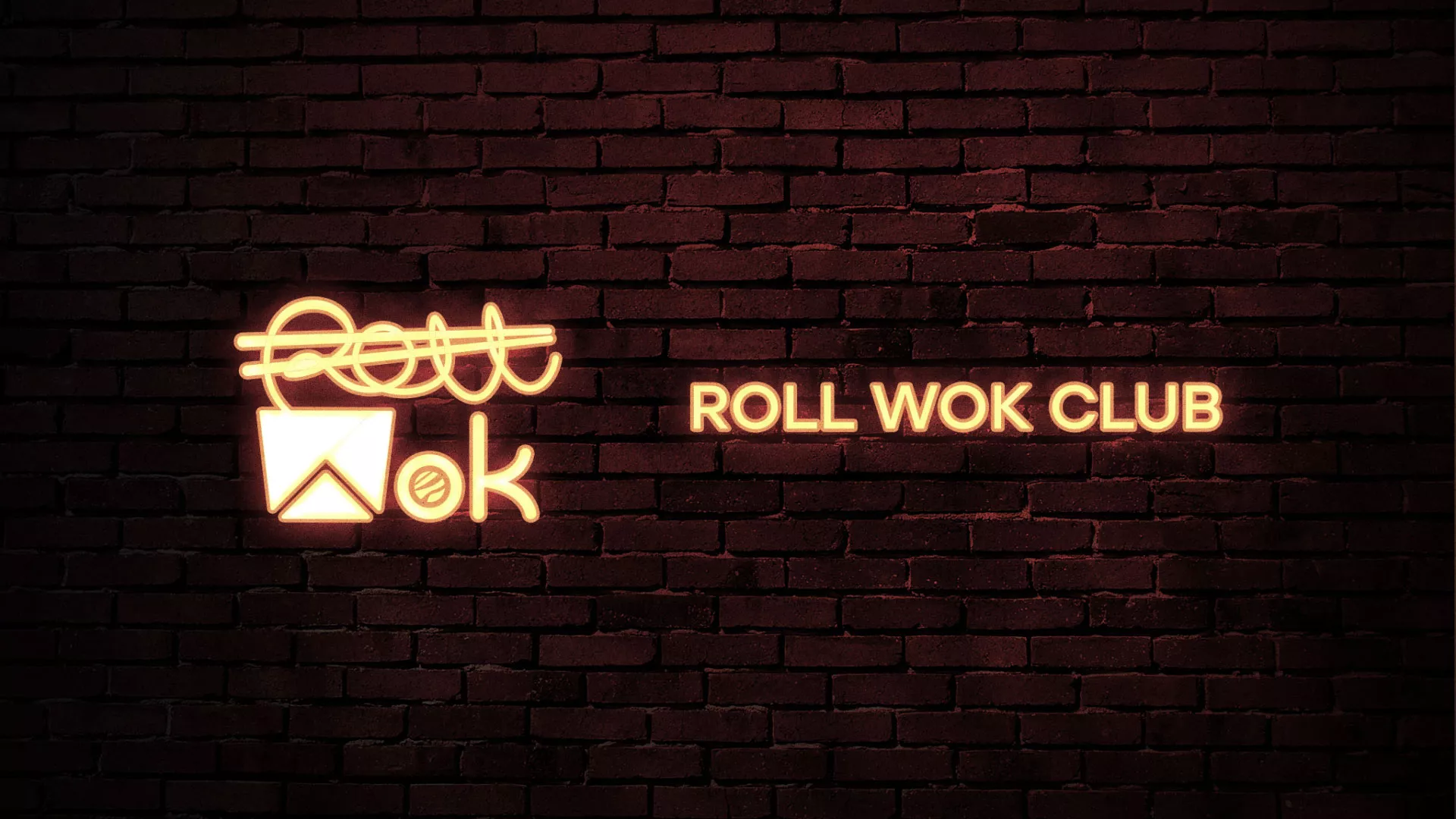 Разработка логотипа суши-бара «Roll Wok Club» в Верхотурье